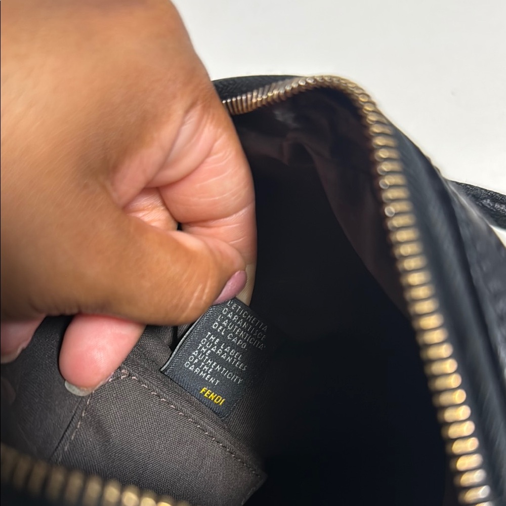 Fendi Vintage Zucchino Crossbody Bag - Picture 13 of 14